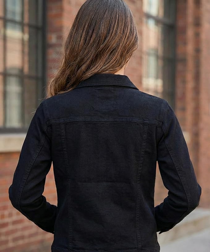 HOORZA Women’s Black Cropped Denim Jacket – lightweight, stylish, and perfect for everyday streetwear.